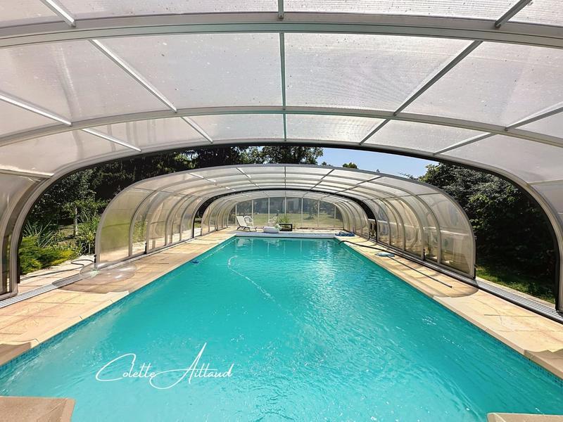 Maison - 200 m² - 7 pièces