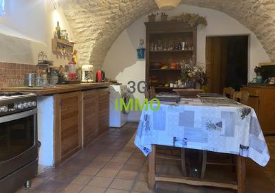 Maison de village - 80 m² - 4 pièces