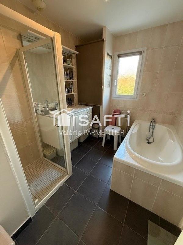 Maison - 111 m² - 5 pièces