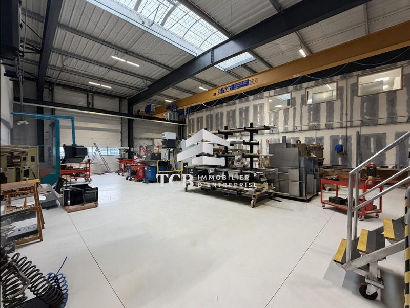 Local d'activités - 500 m²