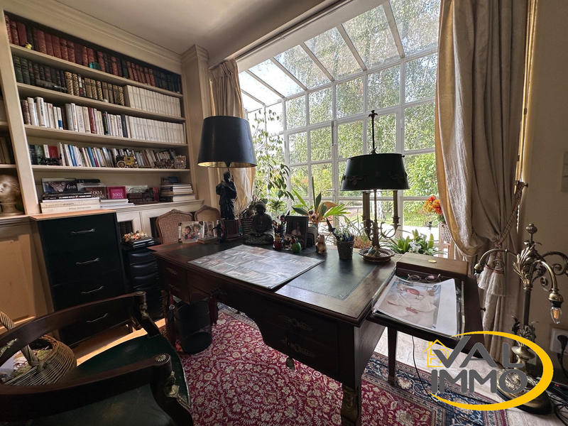 Maison - 270 m² - 7 pièces