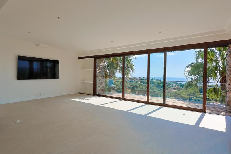 Maison - 359 m² - 10 pièces