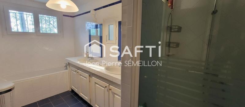 Maison - 219 m² - 8 pièces