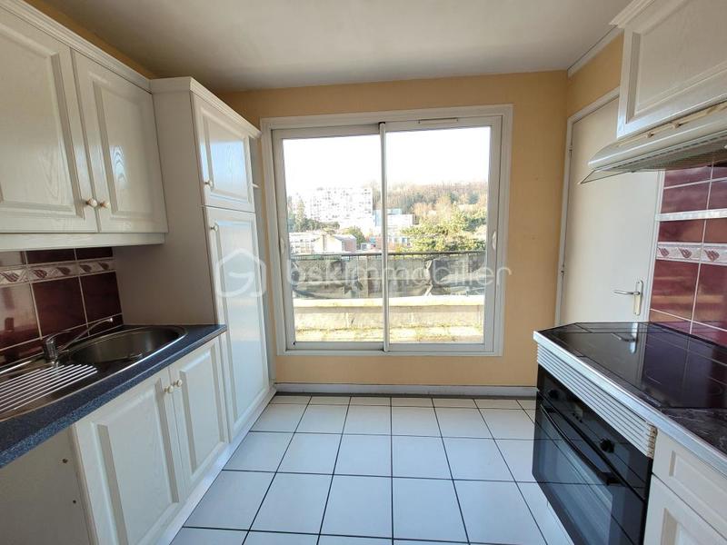 Appartement - 65 m² - 4 pièces