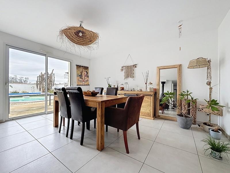 Maison - 130 m² - 5 pièces