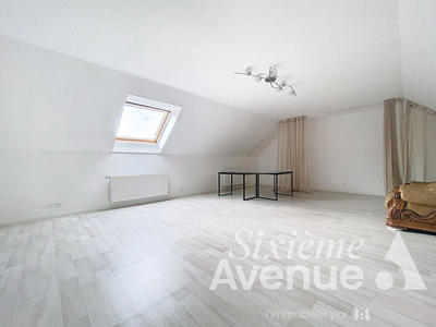 Maison - 246 m² - 5 pièces