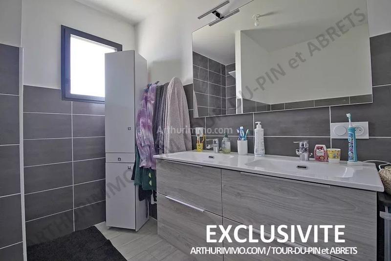 Maison - 99 m² - 4 pièces