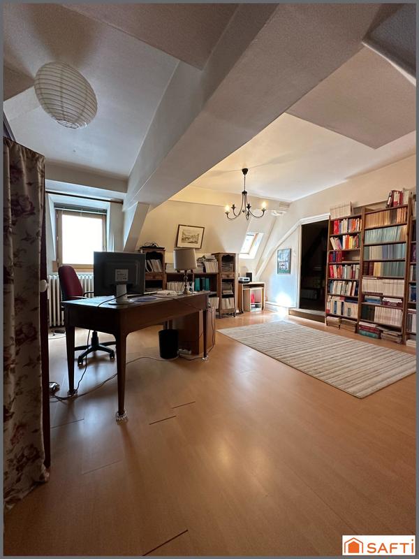 Appartement - 184 m² - 5 pièces