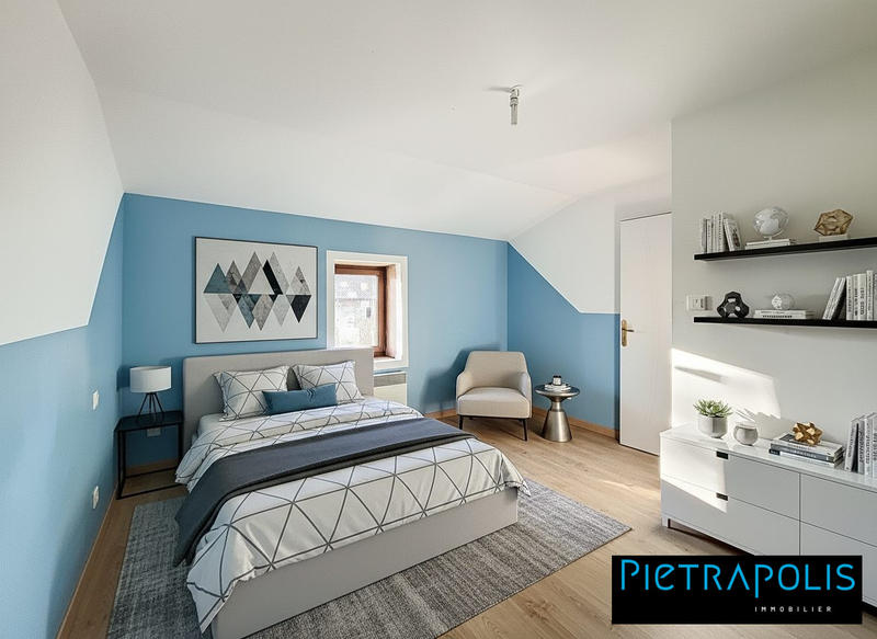 Maison - 256 m² - 8 pièces