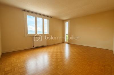 Appartement - 72 m² - 4 pièces
