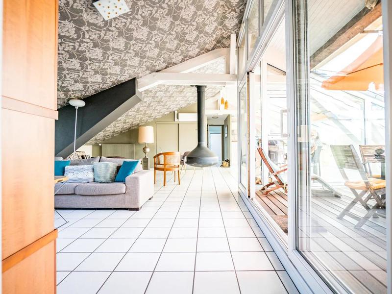 Appartement - 218 m² - 6 pièces