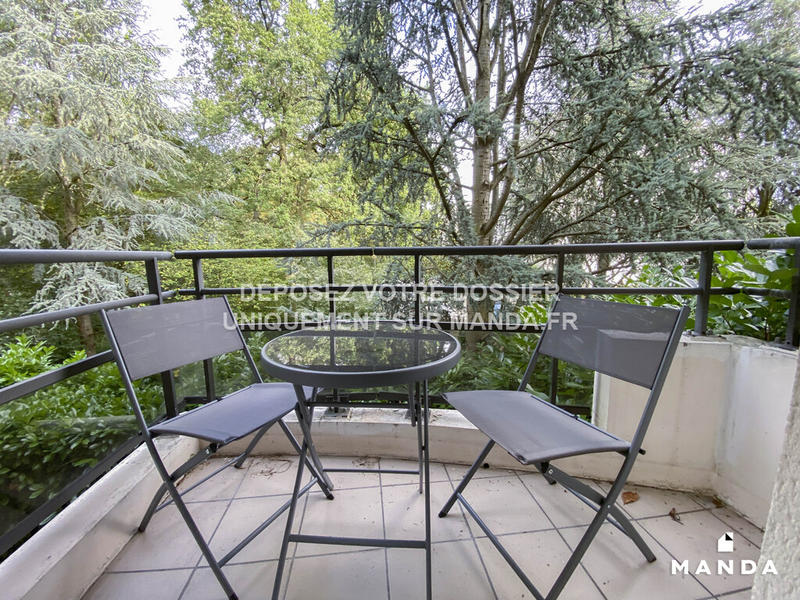 Chambre - 10 m² - 4 pièces