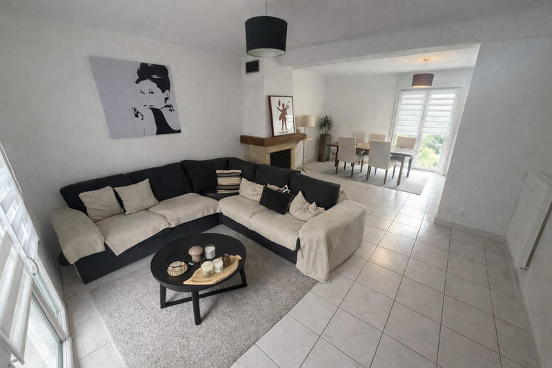 Maison traditionnelle - 124 m² - 6 pièces