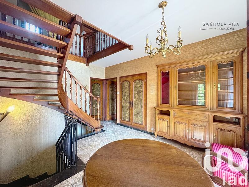 Maison - 175 m² - 7 pièces