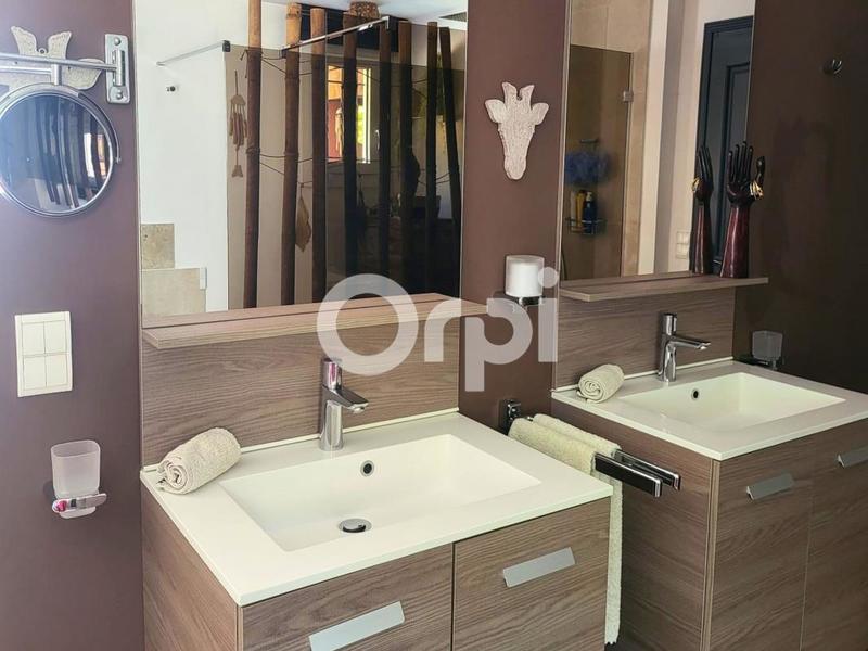 Villa - 204 m² - 5 pièces