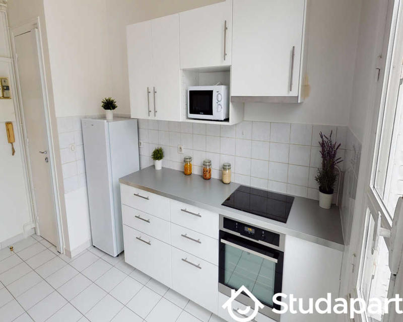 Chambre - 95 m² - 1 pièce