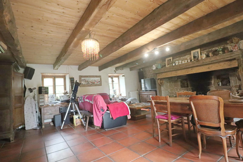 Propriété - 195 m² - 8 pièces