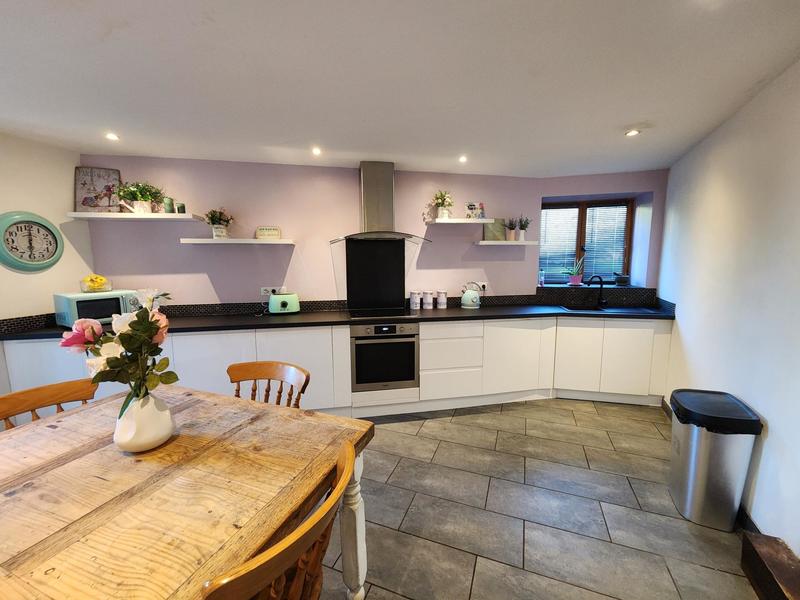 Maison - 80 m² - 5 pièces