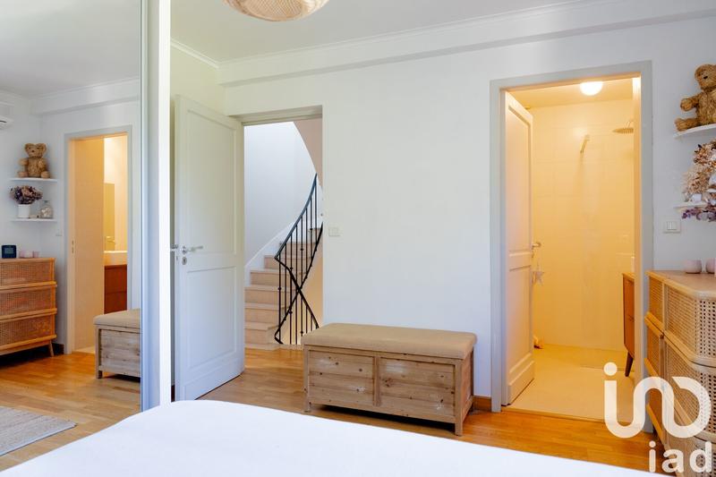 Maison - 193 m² - 6 pièces