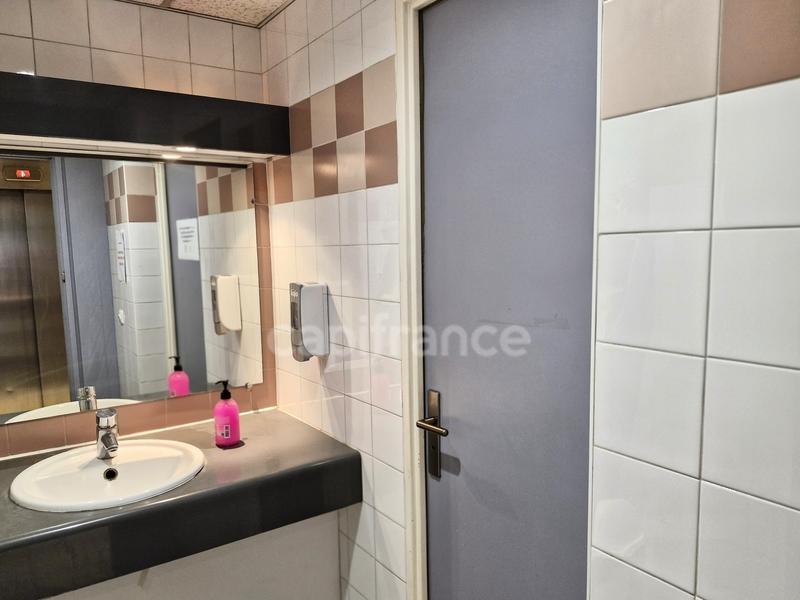 Bureau - 39 m² - 1 pièce