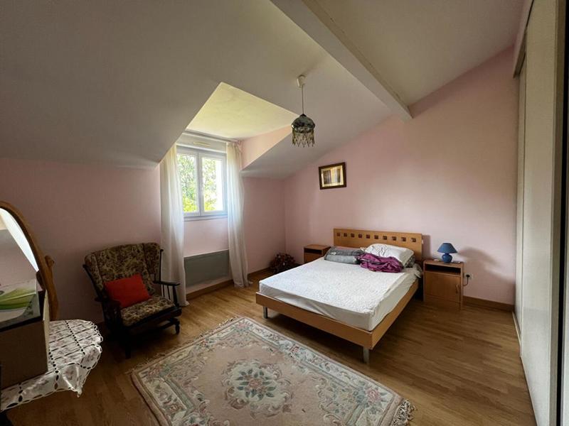 Maison - 190 m² - 6 pièces