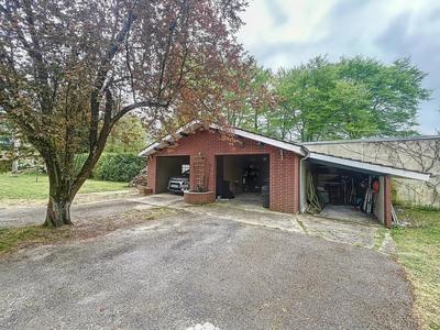 Maison - 186 m² - 7 pièces