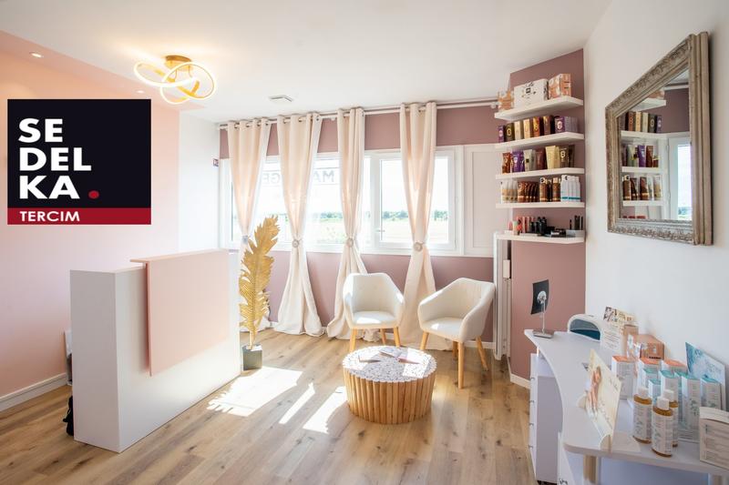 Local commercial - 90 m² - 4 pièces