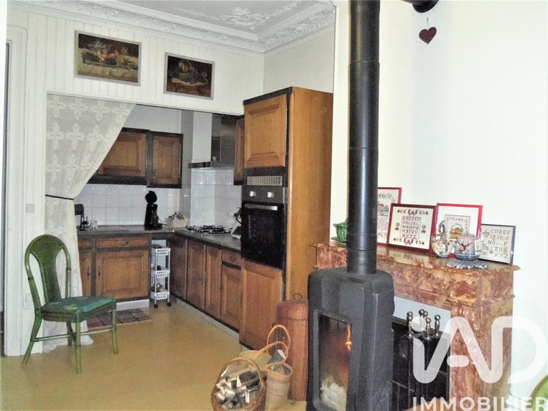 Maison - 286 m² - 9 pièces