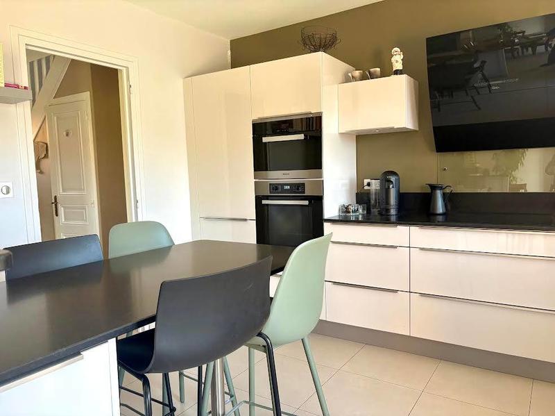 Maison - 112 m² - 6 pièces