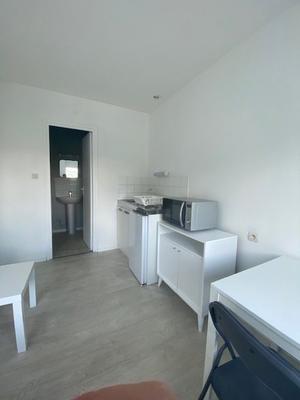 Studio - 18 m² - 1 pièce