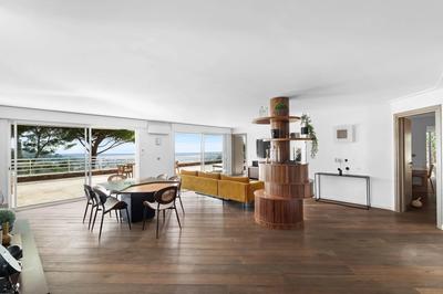 Appartement - 156 m² - 5 pièces