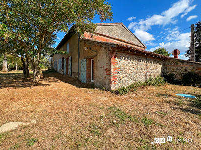 Maison - 295 m² - 7 pièces