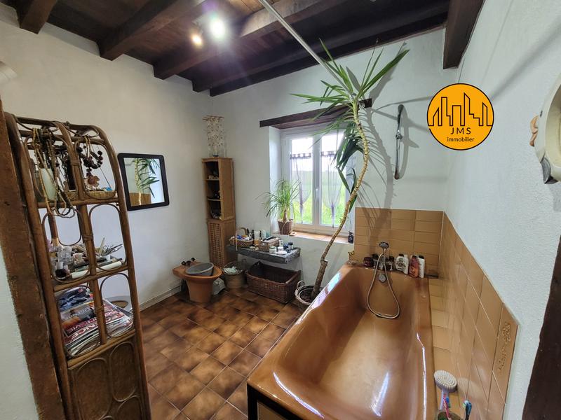 Propriété - 110 m² - 4 pièces