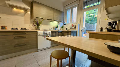 Maison - 169 m² - 7 pièces