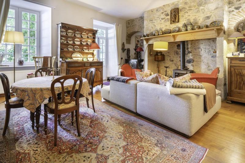 Maison bourgeoise - 399 m² - 15 pièces