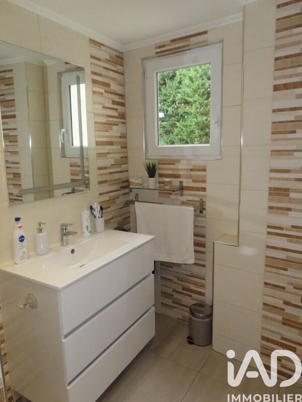 Maison - 106 m² - 6 pièces