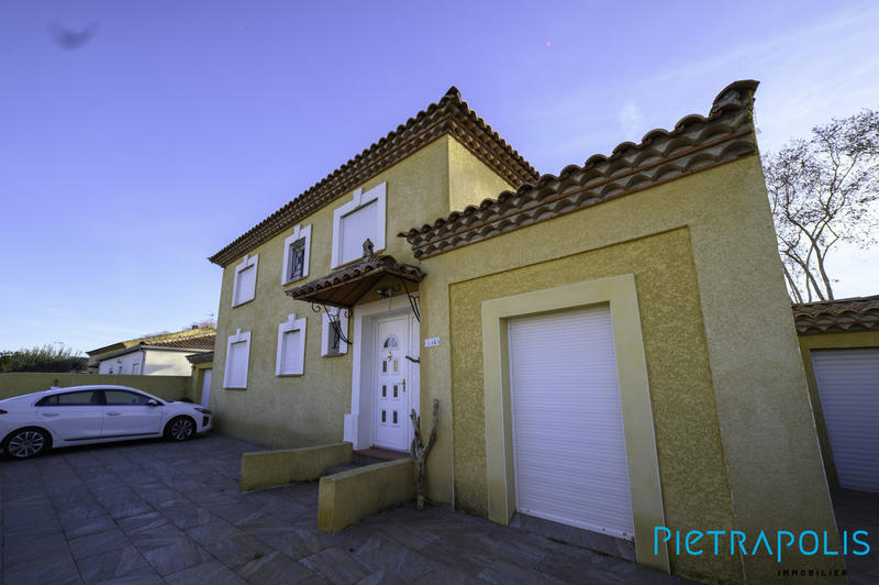 Maison - 140 m² - 5 pièces