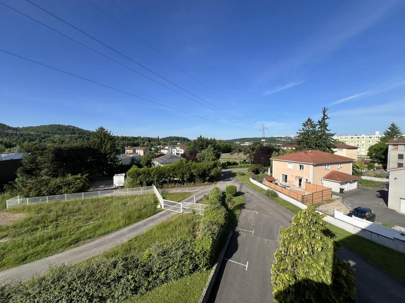 Appartement - 79 m² - 4 pièces