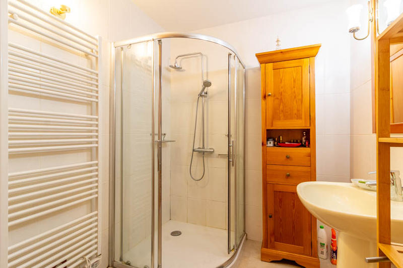 Maison - 300 m² - 8 pièces