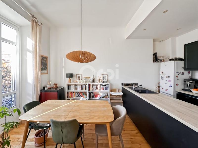 Appartement - 60 m² - 3 pièces