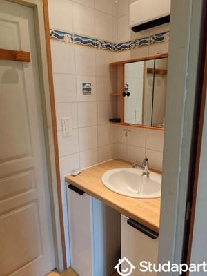 Chambre - 9 m² - 1 pièce