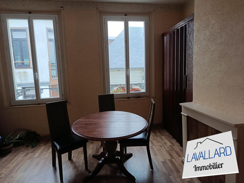 Local commercial - 84 m²