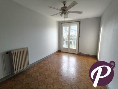 Appartement - 98 m² - 4 pièces