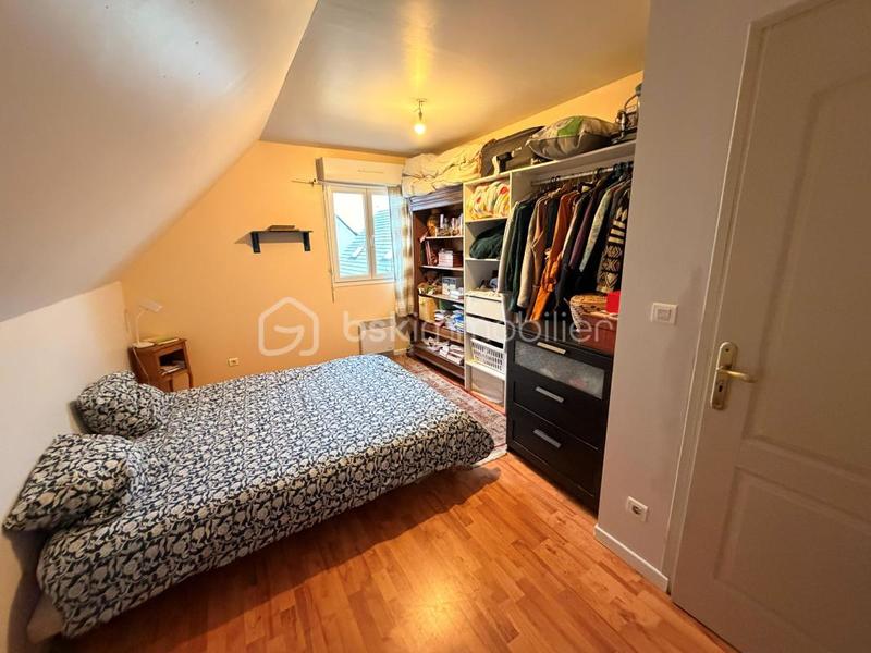 Maison traditionnelle - 132 m² - 6 pièces