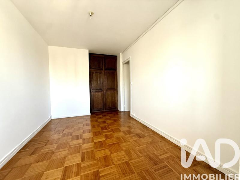 Appartement - 92 m² - 5 pièces