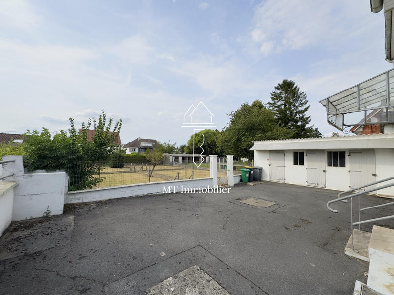 Maison - 97 m² - 6 pièces