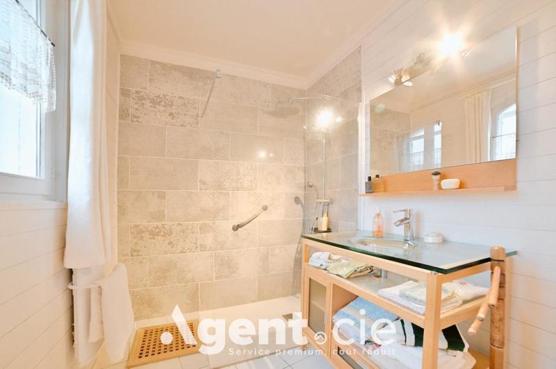 Maison - 138 m² - 4 pièces