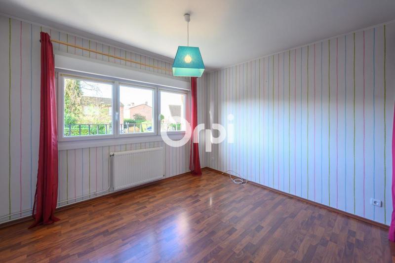 Maison - 93 m² - 4 pièces