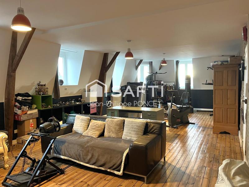 Maison - 245 m² - 8 pièces