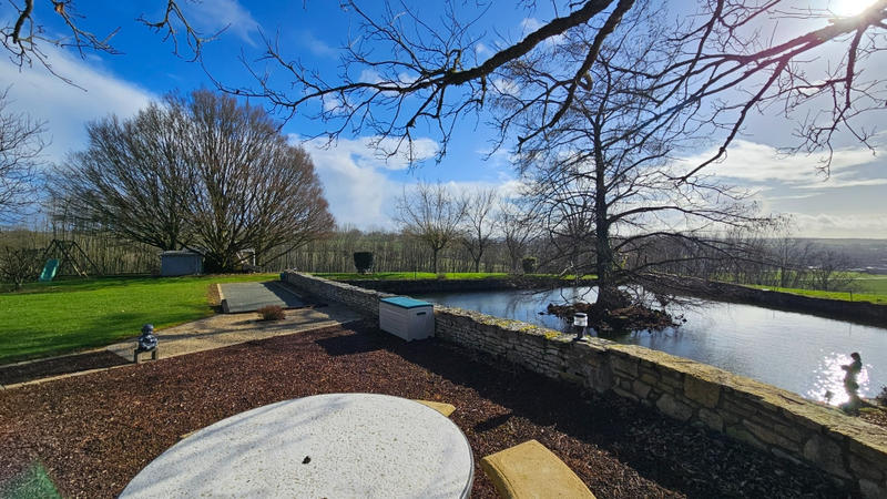 Maison - 102 m² - 5 pièces